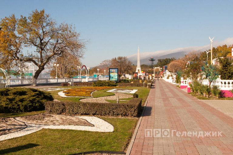 Кабардинка эйфелева башня фото